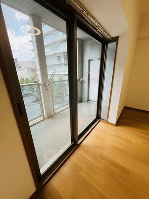 スズキビル歯大前402の内装