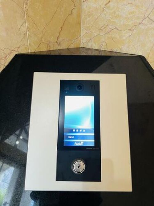 スズキビル歯大前402の玄関