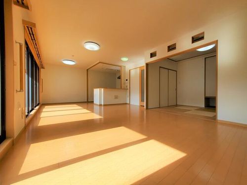 パデシオン京都駅前Ⅱ番館|角住戸|5階の居間
