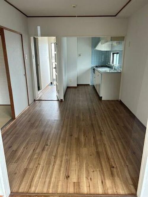 兵庫県加古川市平岡町新在家(マンション)の賃貸物件の居間