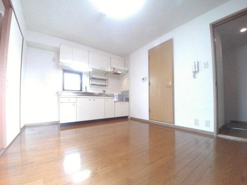 兵庫県神戸市東灘区御影本町3丁目(マンション)の賃貸物件の居間