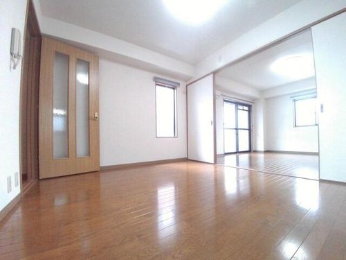 兵庫県神戸市東灘区御影本町3丁目(マンション)の賃貸物件の居間