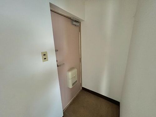 兵庫県神戸市兵庫区羽坂通3丁目(マンション)の賃貸物件の玄関