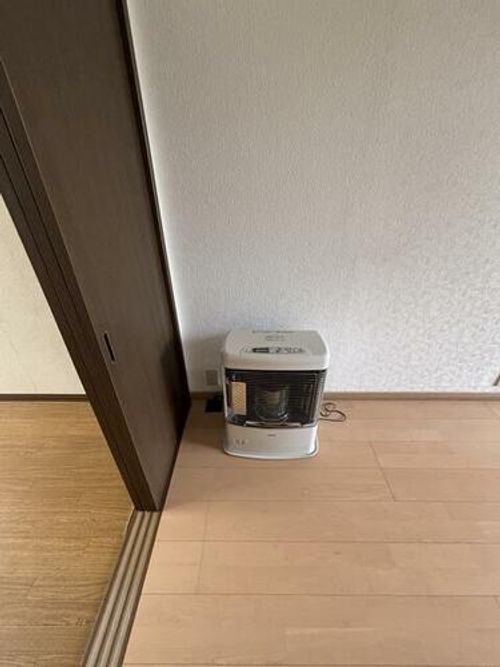 シティハイム色内の玄関