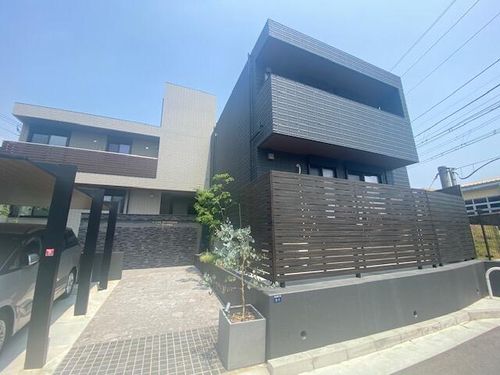 ア・ライブ本山の外観