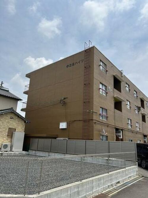 中之庄ハイツの外観