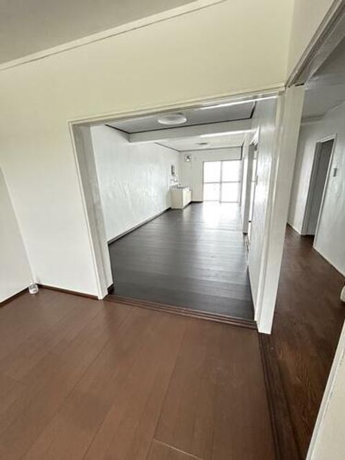 中之庄ハイツの居間