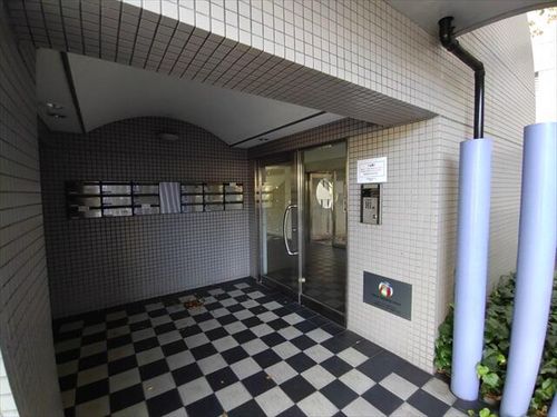 芦屋パティオの玄関