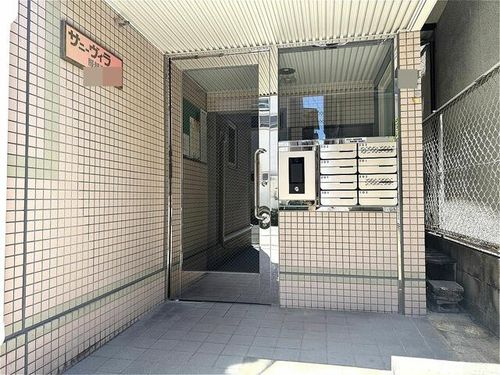 サニーヴィラの玄関