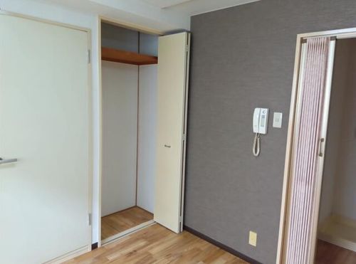 坂マンション102の内装
