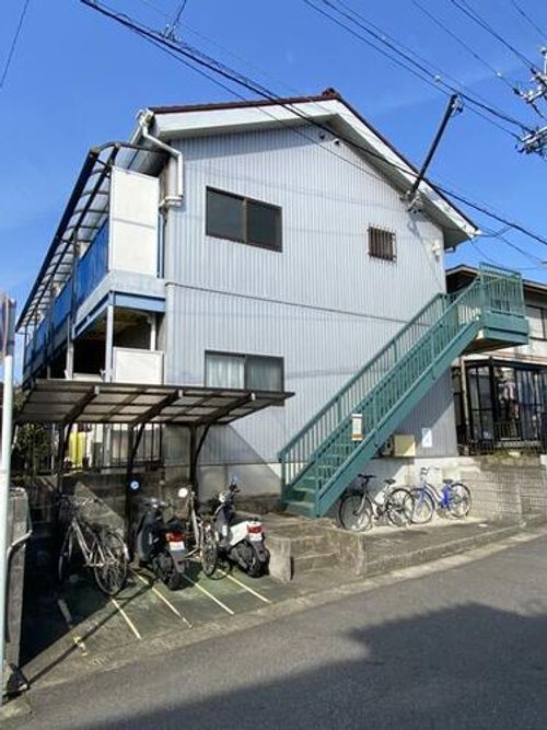 J2ハイツの外観