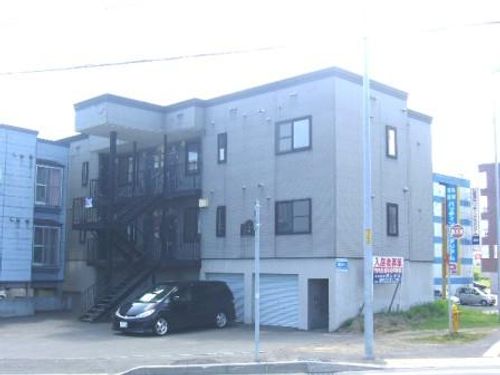リバーサイドはやし202の外観