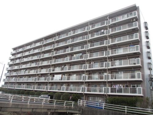 ペルル湯川新町弐番館の間取り