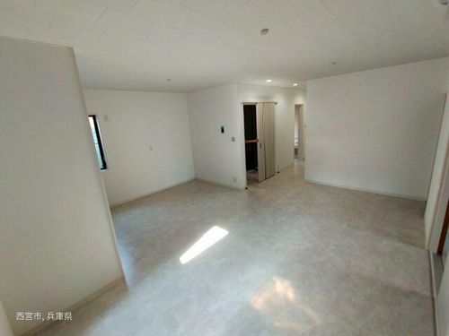 兵庫県西宮市上大市5丁目(一戸建)の賃貸物件の居間