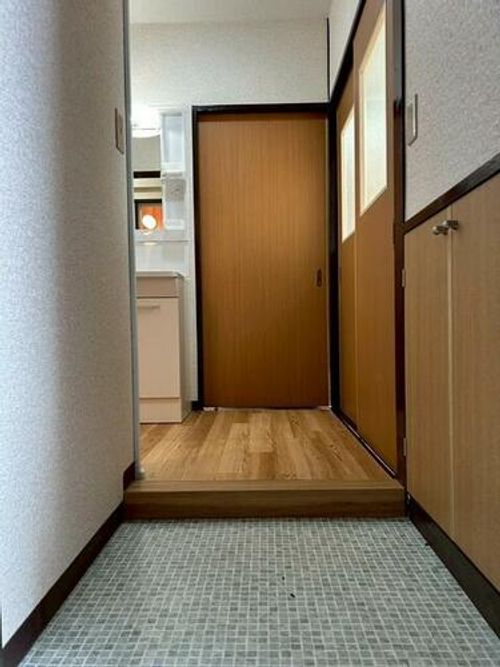 Noel三郎丸302の玄関