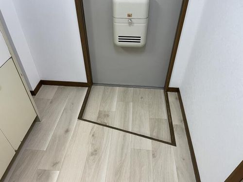 京都府京都市下京区堺町通五条上る俵屋町(アパート)の賃貸物件の玄関