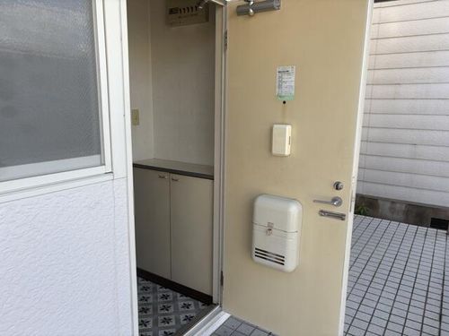 サングリエール篠山103の玄関