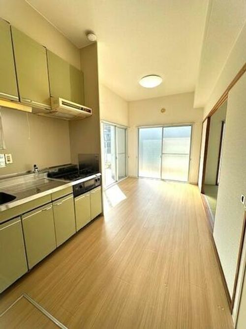 兵庫県姫路市飾磨区城南町1丁目(マンション)の賃貸物件のキッチン