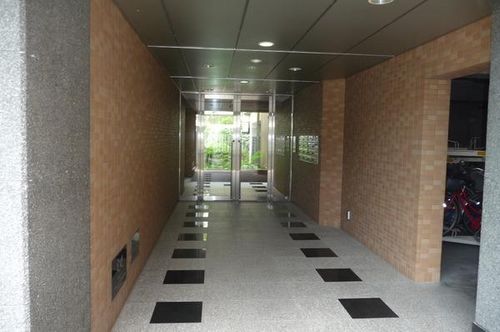 Kテラスの玄関