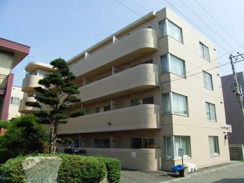 ソルテリア元町401の外観