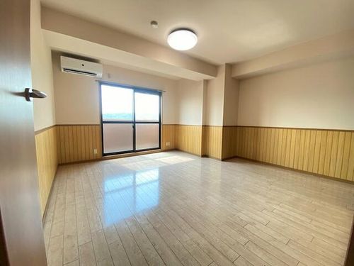 京都府京都市山科区椥辻東浦町(マンション)の賃貸物件の居間