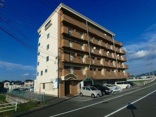 福岡県古賀市新久保1丁目(マンション)の賃貸物件の外観