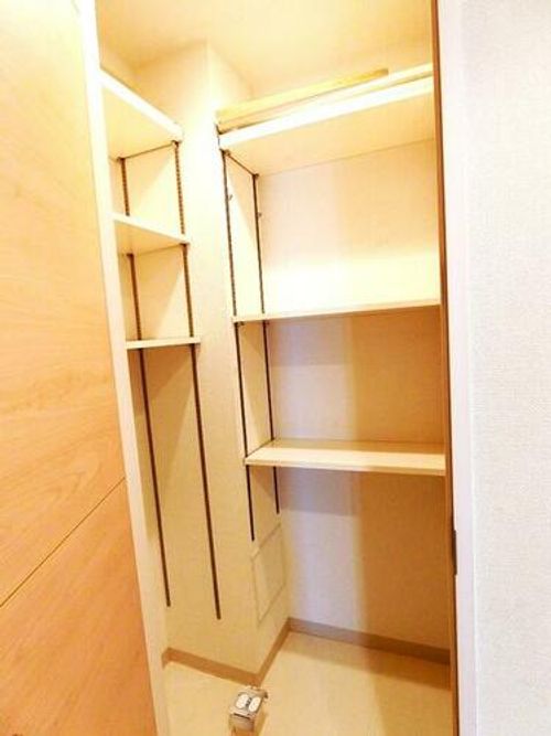 ゼルクシティNC棟の内装