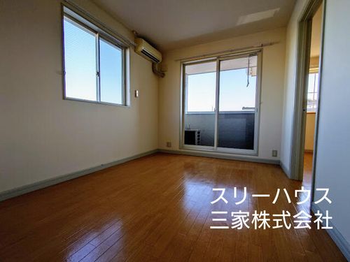 福岡県築上郡築上町大字西八田(アパート)の賃貸物件201の居間