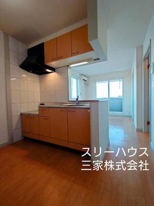 福岡県築上郡築上町大字西八田(アパート)の賃貸物件201の居間