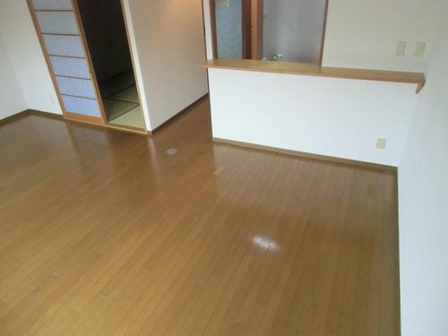 ウイン北町の居間