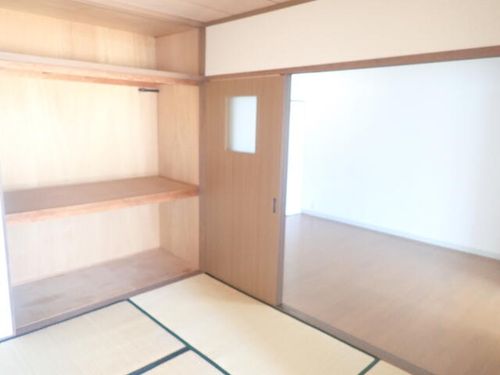 宝田マンションの内装