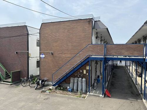 モンヴェール麻生 B棟0203の外観