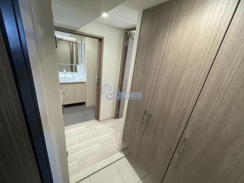 プレサンスレイズ新梅田の玄関