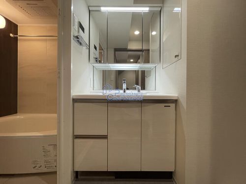 プレサンスレイズ新梅田の内装