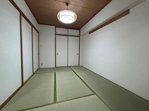 名駅アイリス弐番館の内装