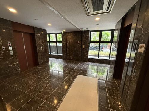 大阪府大阪市西区北堀江1丁目(マンション)の賃貸物件の玄関