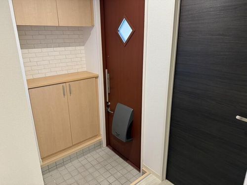 ディアスモダン本城の玄関