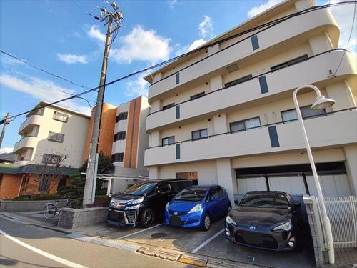 ルーエ芦屋の外観