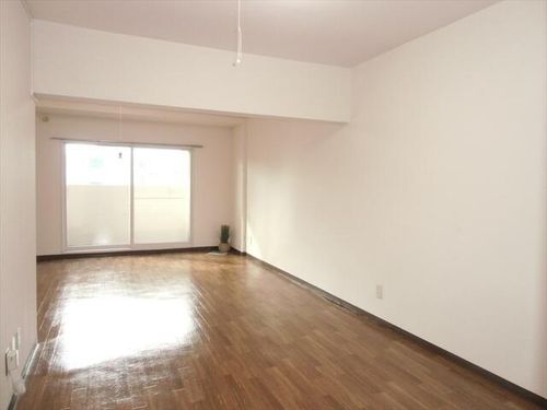 ソルテリア元町の居間