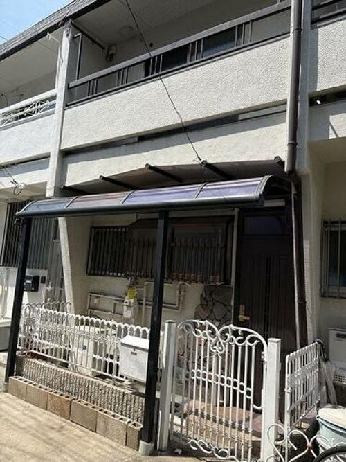 兵庫県伊丹市船原2丁目(テラスハウス)の賃貸物件の外観