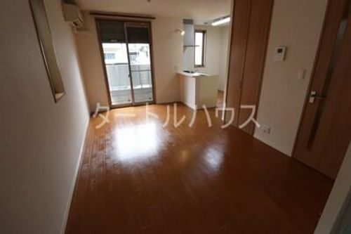 ロアールメゾン2の居間