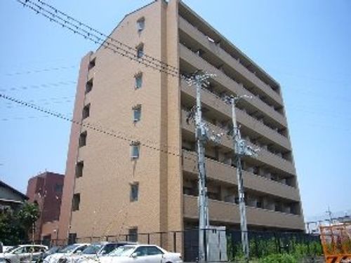 エルセレーノ吹田の外観