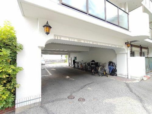 カウリー芦屋の玄関