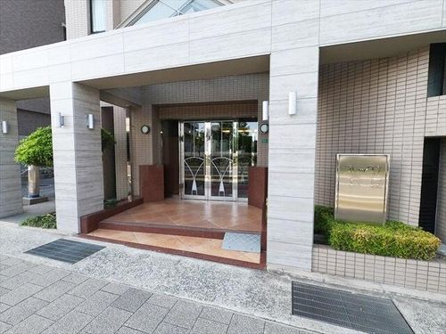 フレックス芦屋の玄関