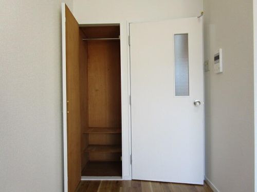 クリサンティーヒル山田川の内装