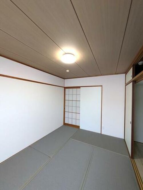 アルファックス藤松の内装