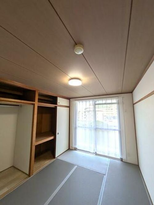 アルファックス藤松の内装