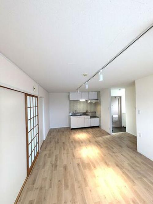 アルファックス藤松の居間