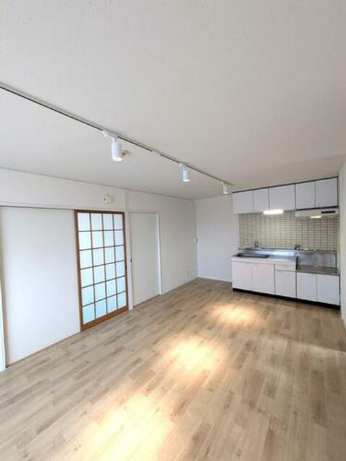 アルファックス藤松の居間