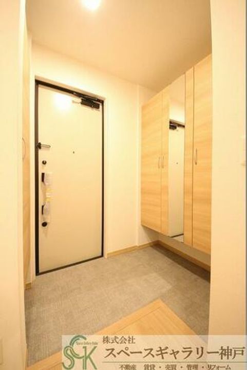 エムライズ材木町の玄関